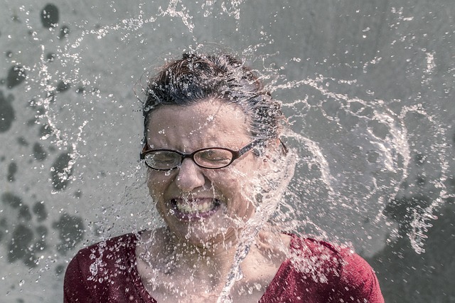 Woman splashed with ice water to raise awareness for ALS